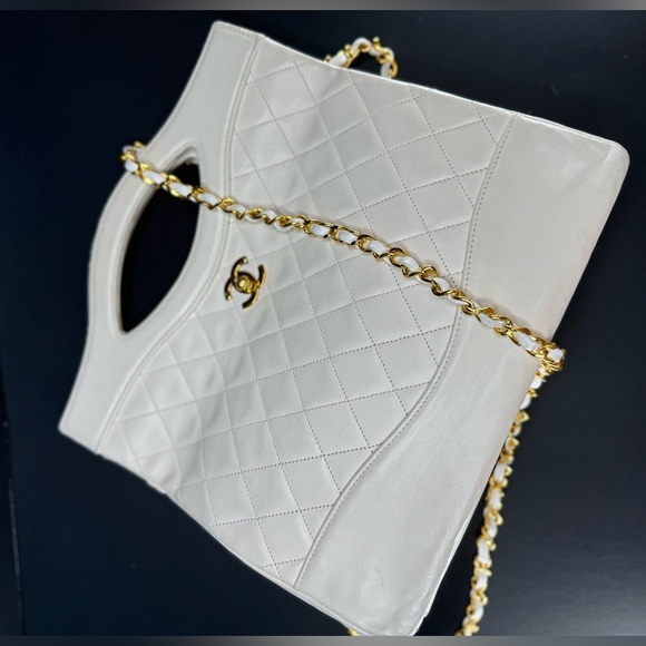 Vintage Chanel White 31 Shopping Tote - Picture 14 of 14